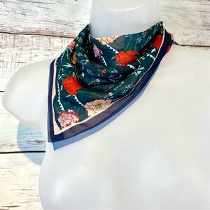 H&M • Floral Kerchief & Scrunchie Set OS